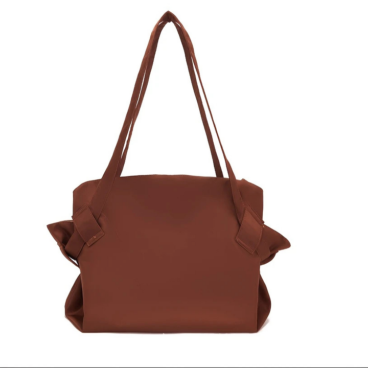 Brun picknickmatta tote bag på vit bakgrund